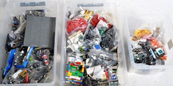 LARGE COLLECTION OF ASSORTED LEGO BRICKS AND SETS