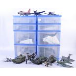LARGE COLLECTION OF ASSORTED MILITARY INTEREST MODEL KITS