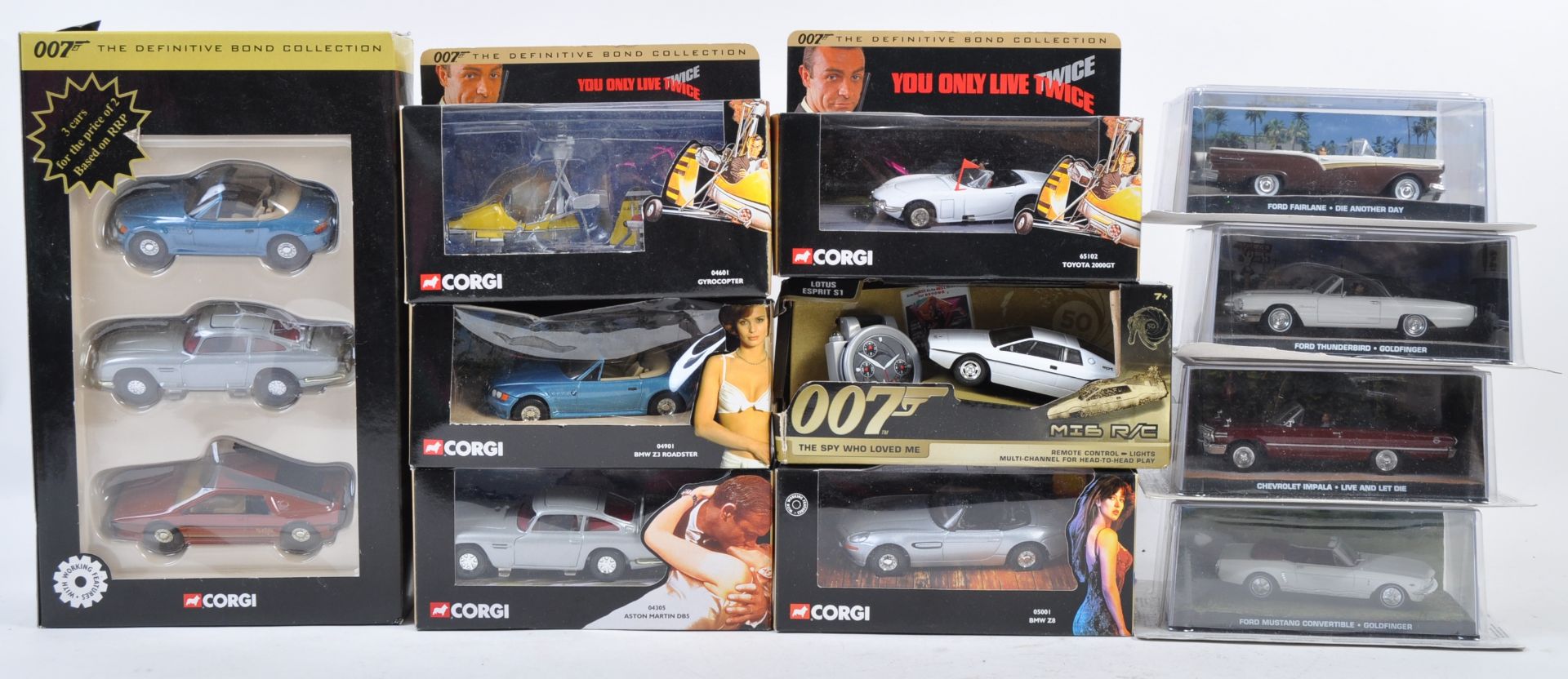 COLLECTION OF ASSORTED CORGI AND OTHER JAMES BOND DIECAST