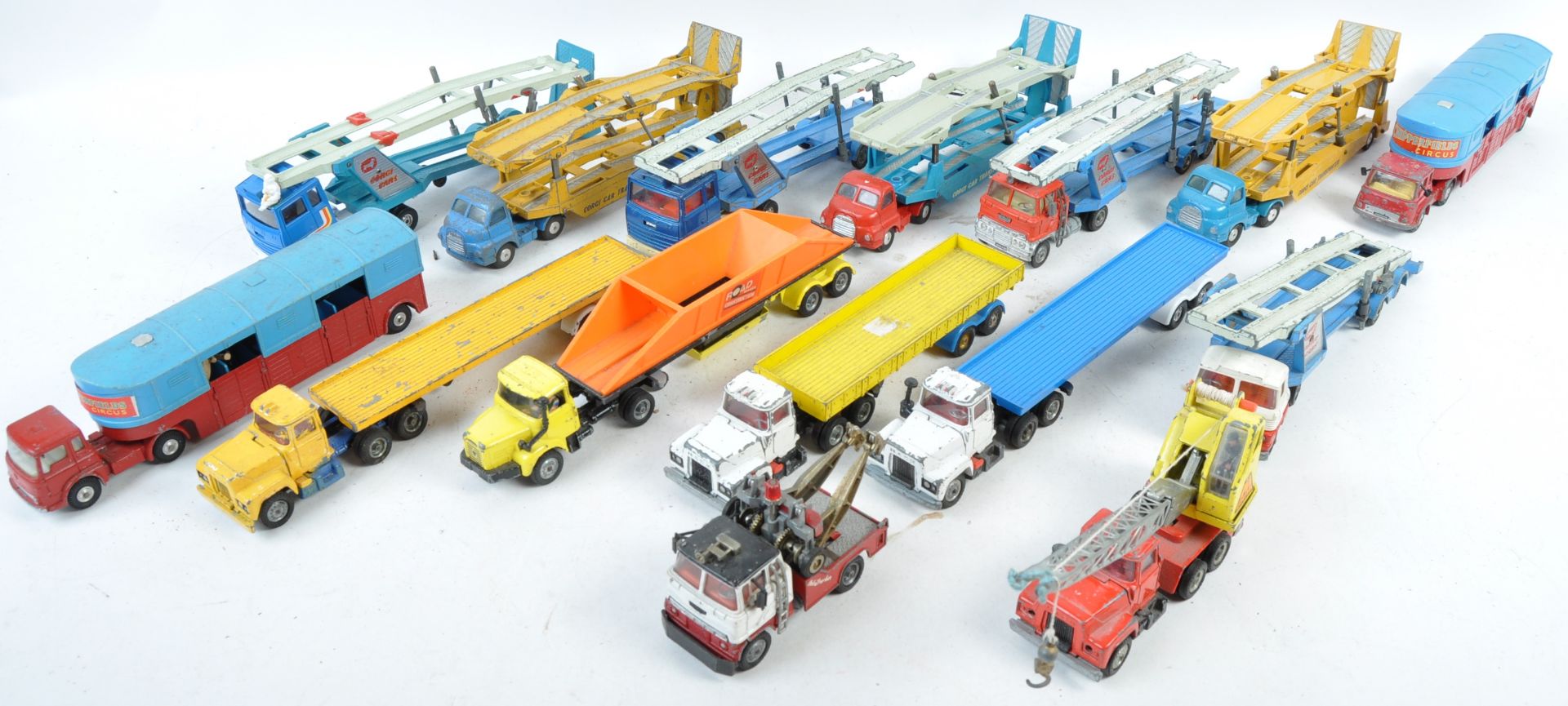 COLLECTION OF CORGI MAJOR TOYS DIECAST MODELS