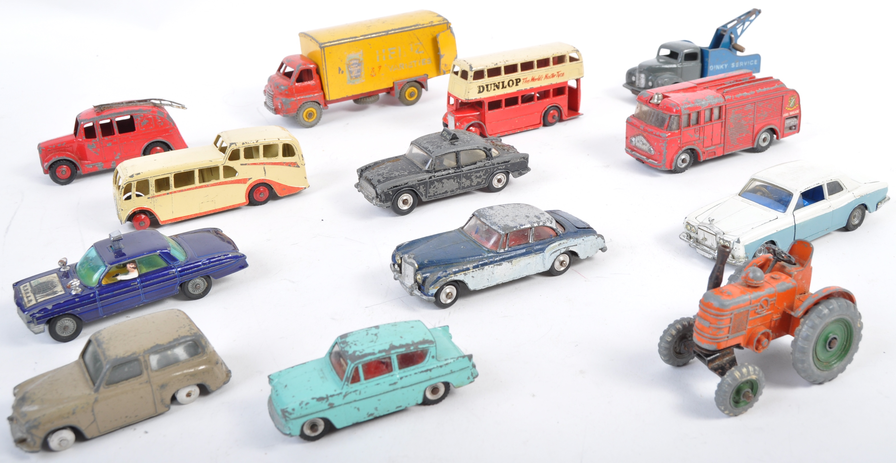 COLLECTION OF VINTAGE DINKY & CORGI TOYS DIECAST