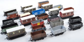 COLLECTION OF ASSORTED HORNBY 00 GAUGE ROLLING STOCK WAGONS
