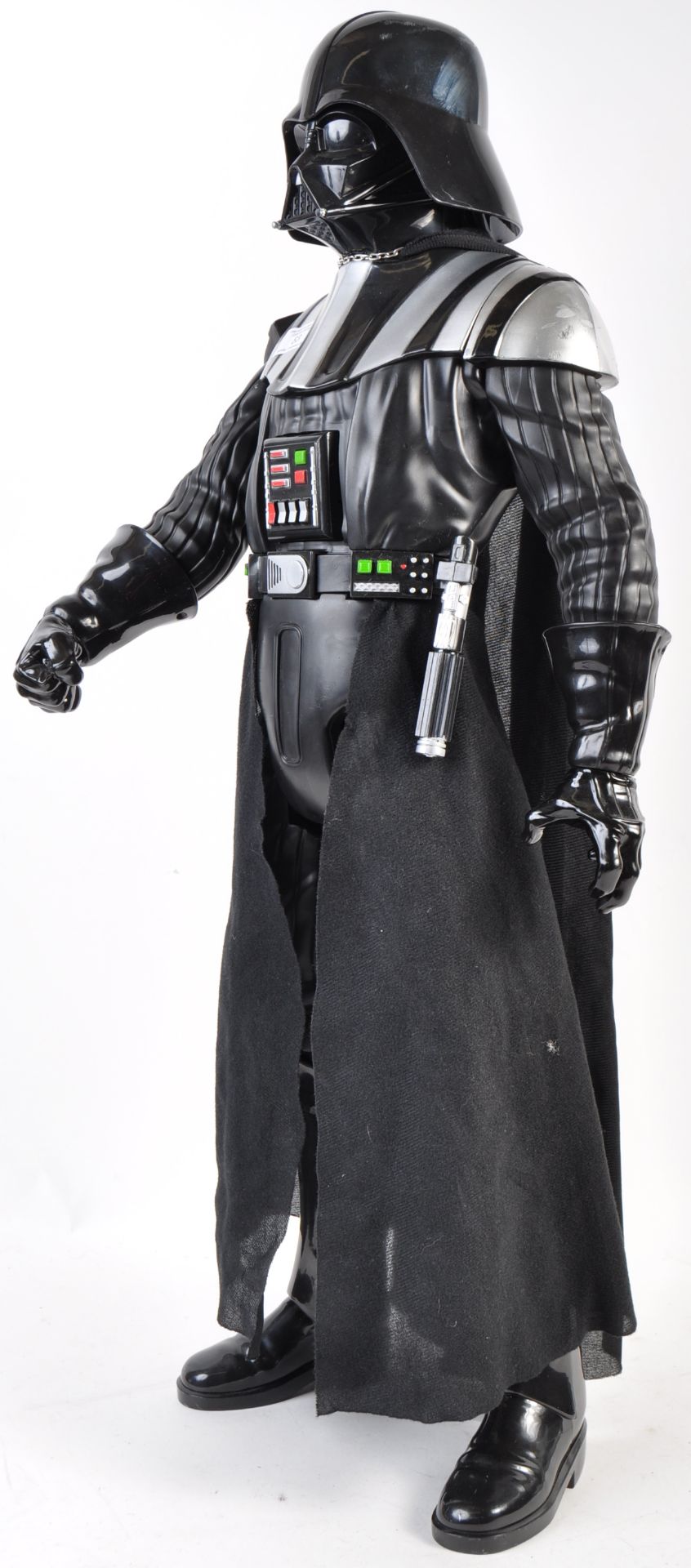 IMPRESSIVE STAR WARS DARTH VADER HALF SCALE DISPLAY FIGURE - Image 3 of 5