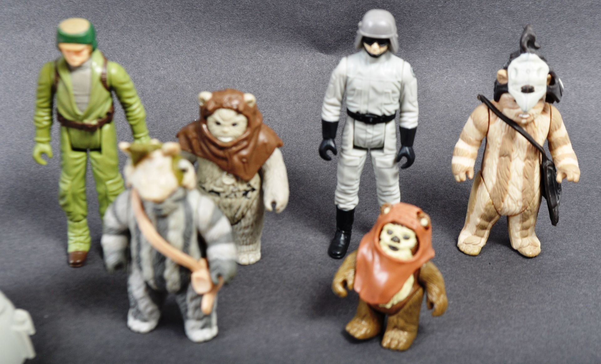 STAR WARS ACTION FIGURES - COLLECTION OF ENDOR RELATED PLAYSETS - Bild 2 aus 6