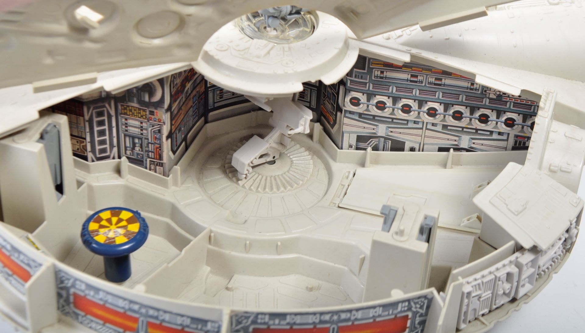 ORIGINAL VINTAGE PALITOY STAR WARS MILLENNIUM FALCON PLAYSET - Image 3 of 7