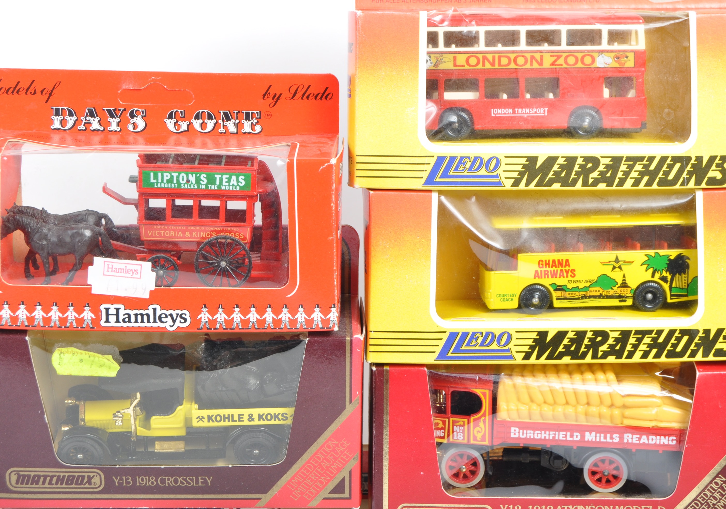 COLLECTION OF ASSORTED SCALE DIECAST MODEL VEHICLES - Image 7 of 9