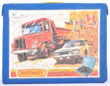 ORIGINAL VINTAGE MATCHBOX VINYL CARRY CASE WITH DIECAST CARS