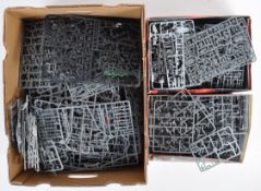 LARGE COLLECTION OF WARHAMMER PARTS ON SPRUES