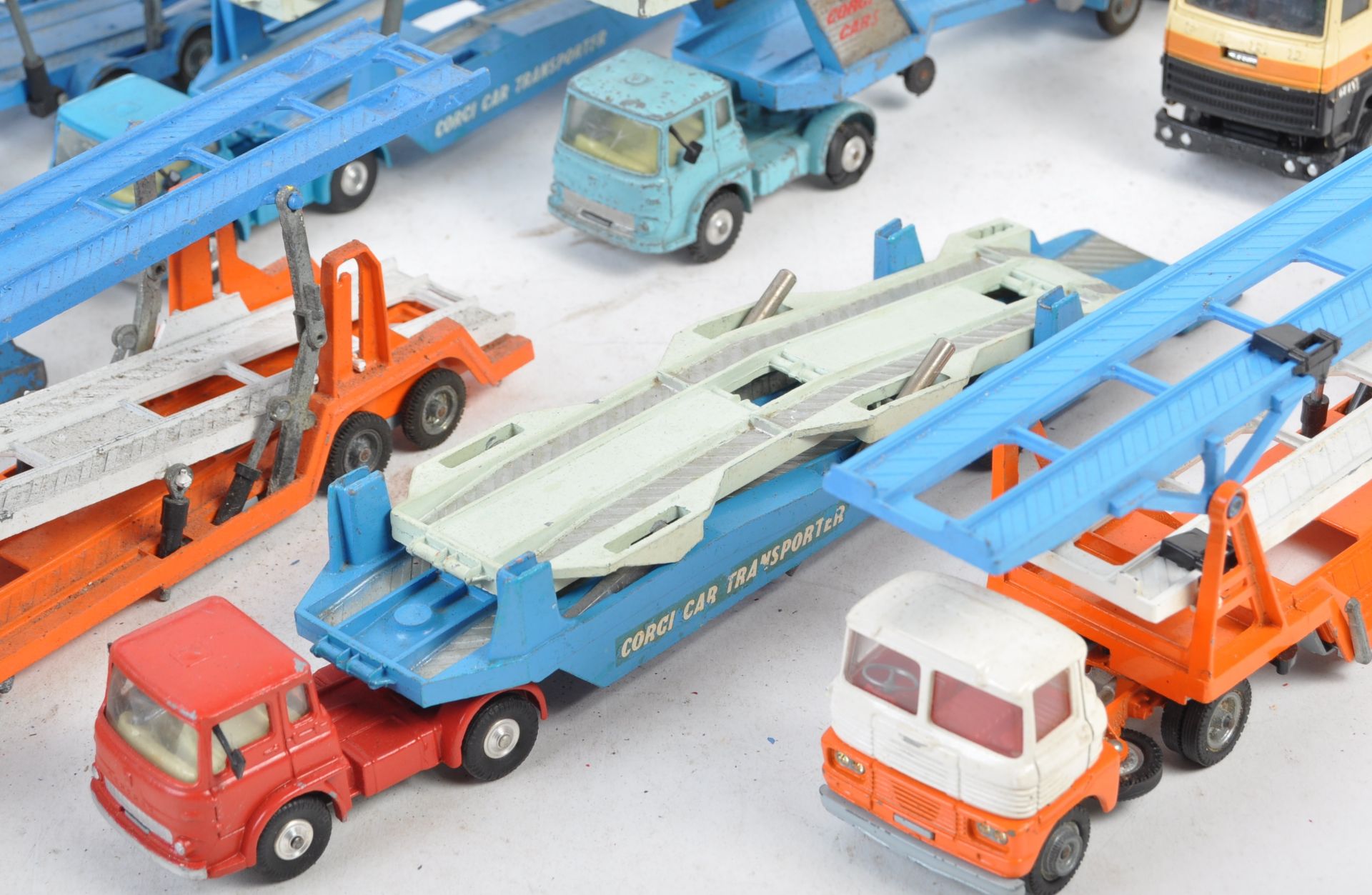 COLLECTION OF ASSORTED CORGI MAJOR TOYS DIECAST MODELS - Image 4 of 5
