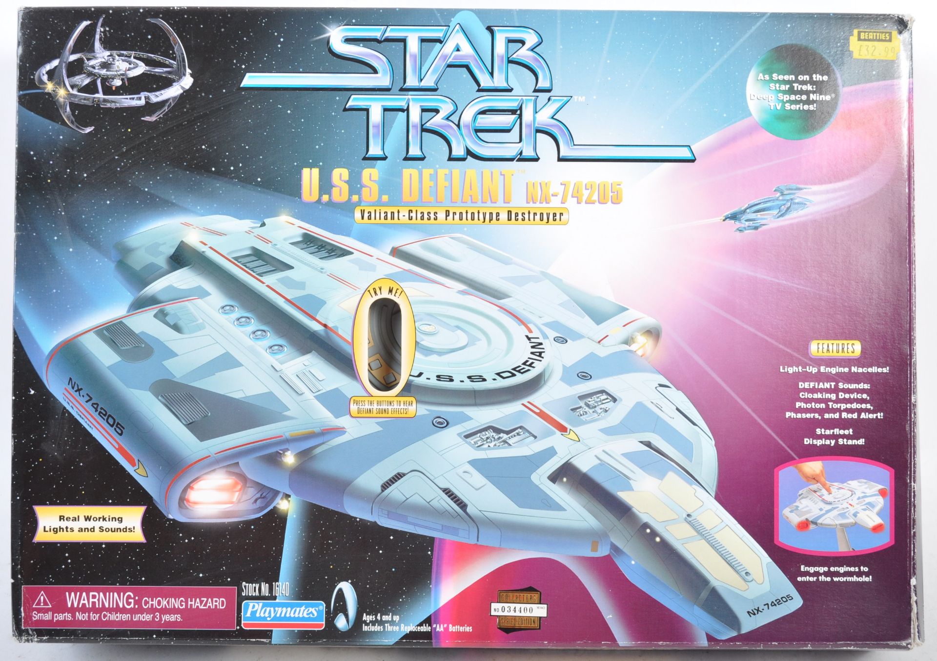 STAR TREK PLAYMATES DEEP SPACE NINE USS DEFIANT SHIP