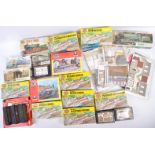 LARGE COLLECTION OF ASSORTED 00 GAUGE TRAINSET MODEL KITS