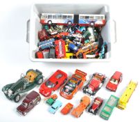 LARGE COLLECTION OF ASSORTED DIECAST CAST MODEL CARS