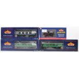 COLLECTION OF X4 BACHMANN 00 GAUGE TRAINSET LOCO & CARRIAGES