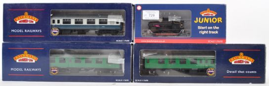 COLLECTION OF X4 BACHMANN 00 GAUGE TRAINSET LOCO & CARRIAGES