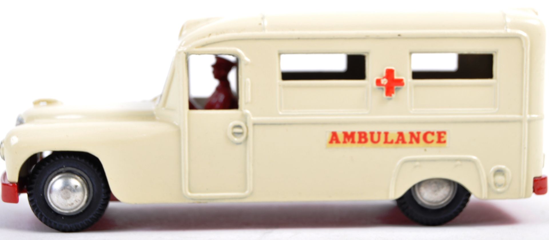 VINTAGE BUDGIE TOYS DIECAST MODEL 258 DAIMLER AMBULANCE - Image 2 of 4