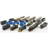 COLLECTION OF 00 GAUGE TRAINS AND CARRIAGES