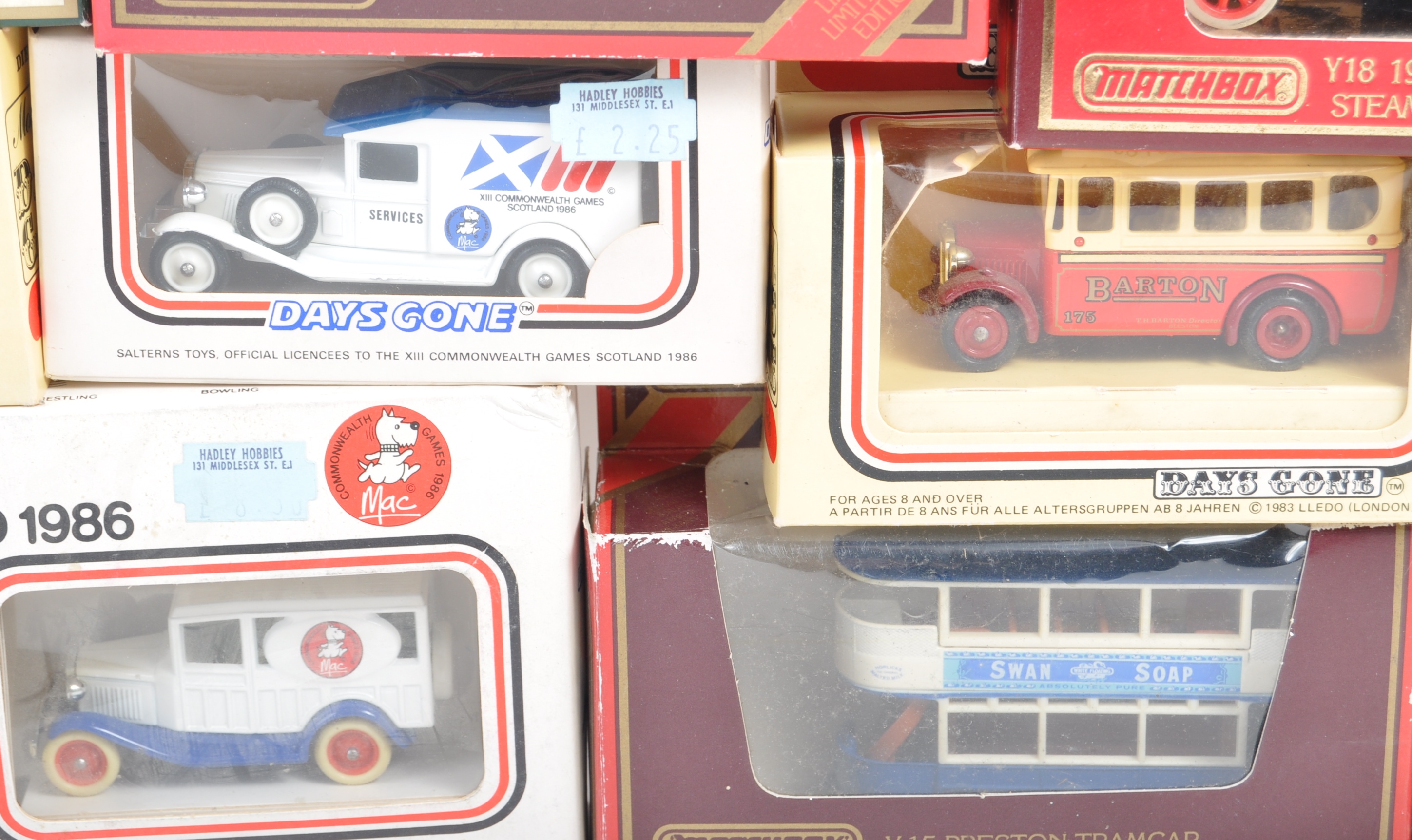 COLLECTION OF ASSORTED SCALE DIECAST MODEL VEHICLES - Image 6 of 9