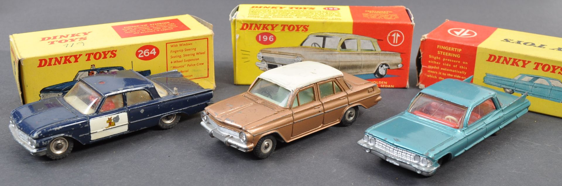 COLLECTION OF VINTAGE DINKY TOYS BOXED DIECAST MODELS - Bild 2 aus 4