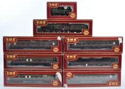 COLLECTION OF AIRFIX 00 GAUGE MODEL RAILWAY LOCOS AND CARRIAGES