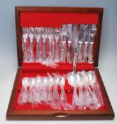 VINTAGE SHEFFIELD SILVER PLATED CUTLERY CANTEEN