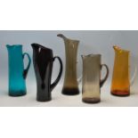 COLLECTION OF FIVE RETRO VINTAGE STUDIO ART COLOURED GLASS JUG