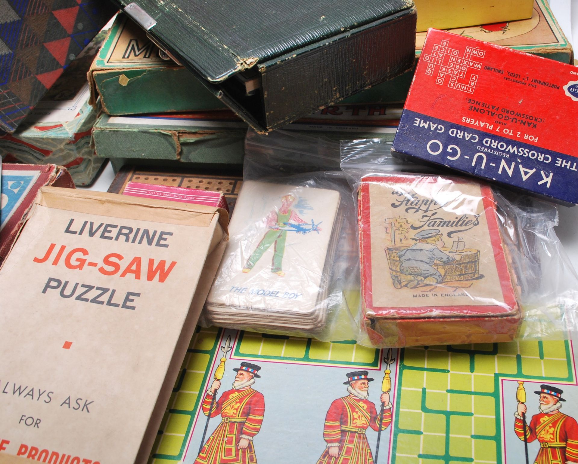 COLLECTION OF ANTIQUE PARLOUR / BOARD GAMES - Image 8 of 12