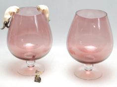 PAIR OF LARGE RETRO VINTAGE 20TH CENTURY OVERSIZED BRANDY SNIFTER GLASSES WITH CAT AND MOUSE