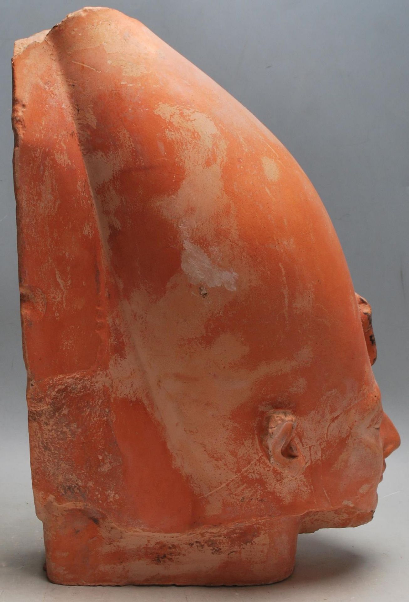 29TH CENTURY EGYPTIAN TERRACOTTA BUST SCULPTURE - Bild 3 aus 5