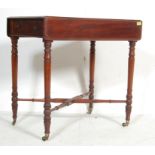 19TH CENTURY VICTORIAN MAHOGANY PEMBROKE TABLE / OCCASIONAL TABLE