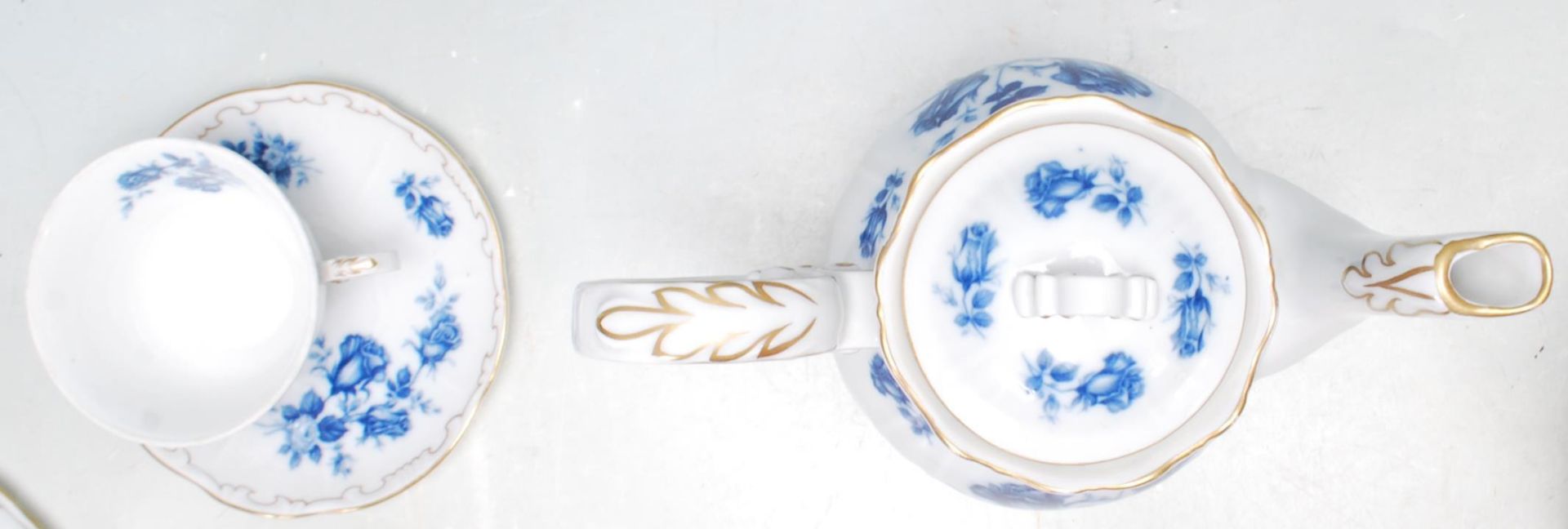 19TH CENTURY VICTORIAN ZSONLNAY BLUE CERAMIC TILE AND TEA SET - Image 8 of 12