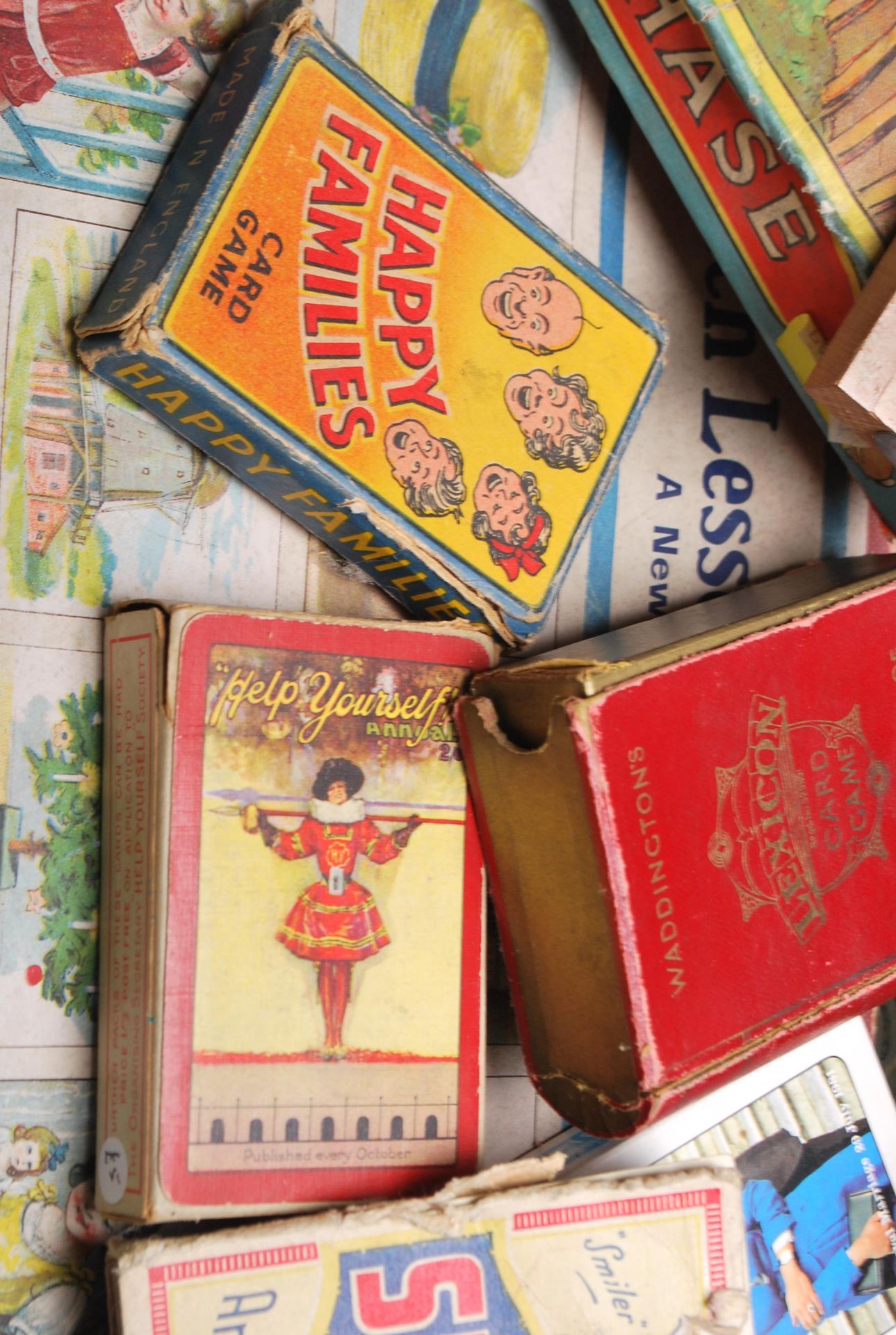 COLLECTION OF ANTIQUE PARLOUR / BOARD GAMES - Image 2 of 12