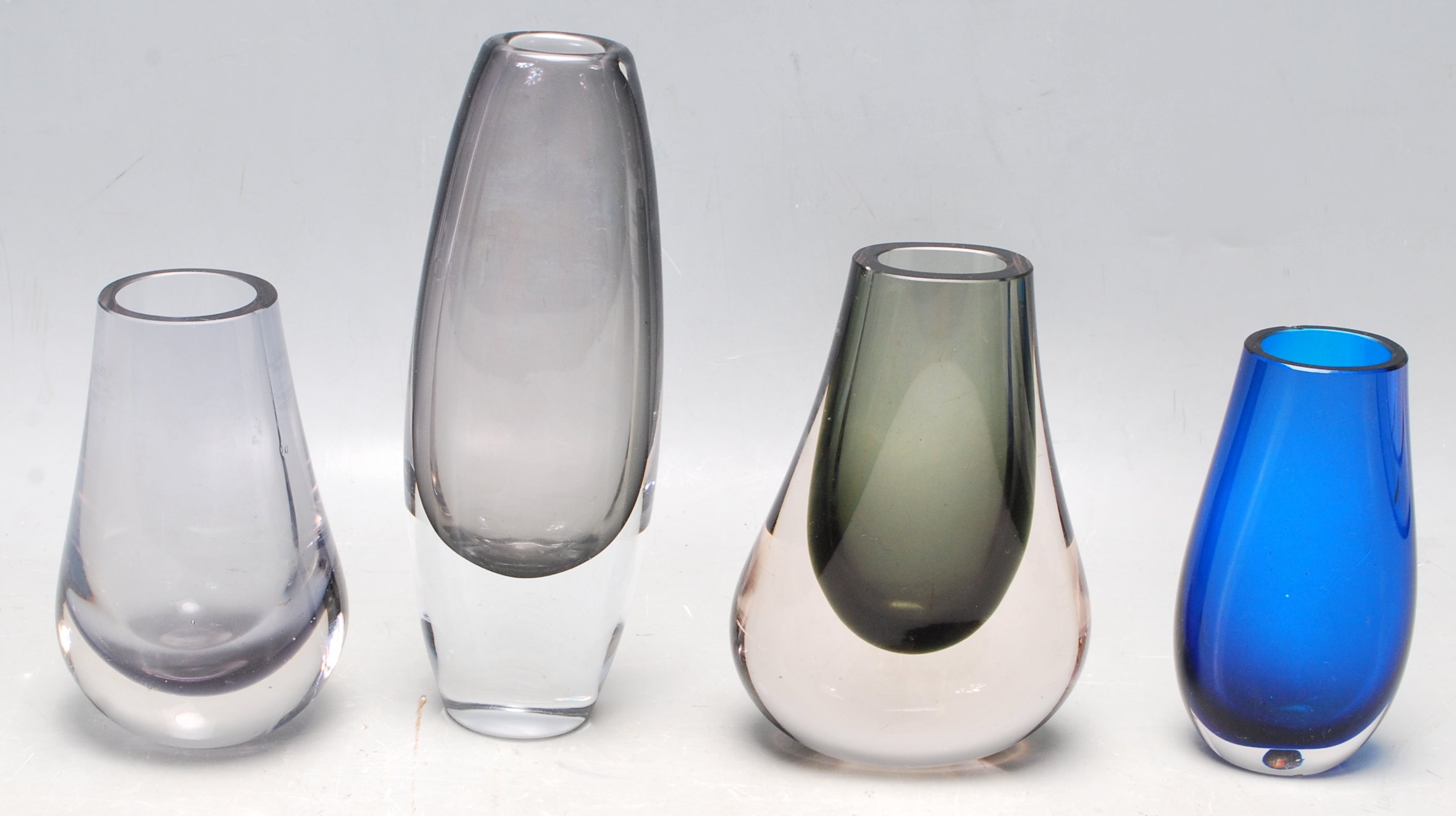 FOUR RETRO VINTAGE 20TH CETURY WHITEFRIARS TEARDROP STUDIO ART GLASS VASES