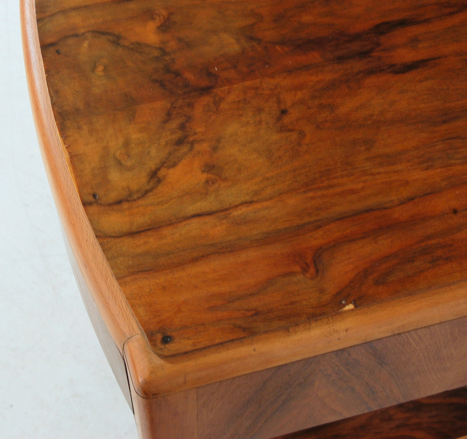 TWO 1930’S WALNUT BEDSIDE CABINETS WITH DRAWER AND CUPBOARD - Image 10 of 11