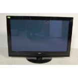 LARGE 42 INCH HD PLASMA FLAT SCREEN TV