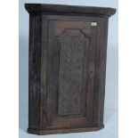 19TH CENTURY MAHOGANY CORNER CABINET WITH HAND CARVED DETAILING