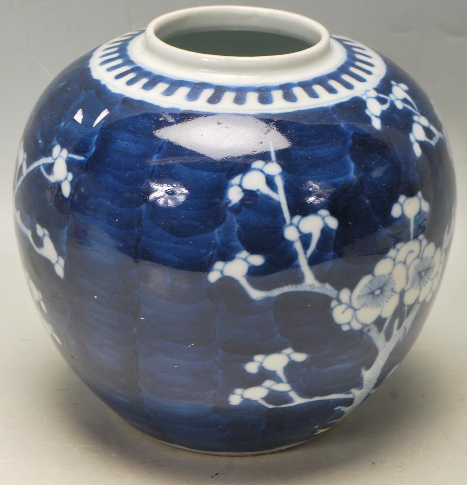 19TH CENTURY ANTIQUE CHINESE ORIENTAL PRUNUS GINGER JAR - Image 2 of 9