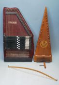 25 STRING CHERRY WOOD PSALTERY MUSICAL INSTRUMENT TOGETHER WITH AN AUTO HARP