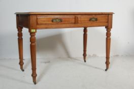 19TH CENTURY VICTORIAN MAHOGANY WRITING TABLE DESK