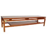 VINTAGE RETRO 20TH CENTURY TEAK WOOD COFFEE OCCASIONAL TABLE