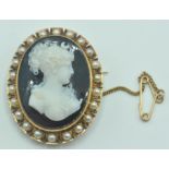 VICTORIAN GOLD, SEED PEARL AND HARDSTONE CAMEO BROOCH