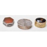 THREE VINTAGE 20TH CENTURY PILL BOXES - SNUFF BOXES