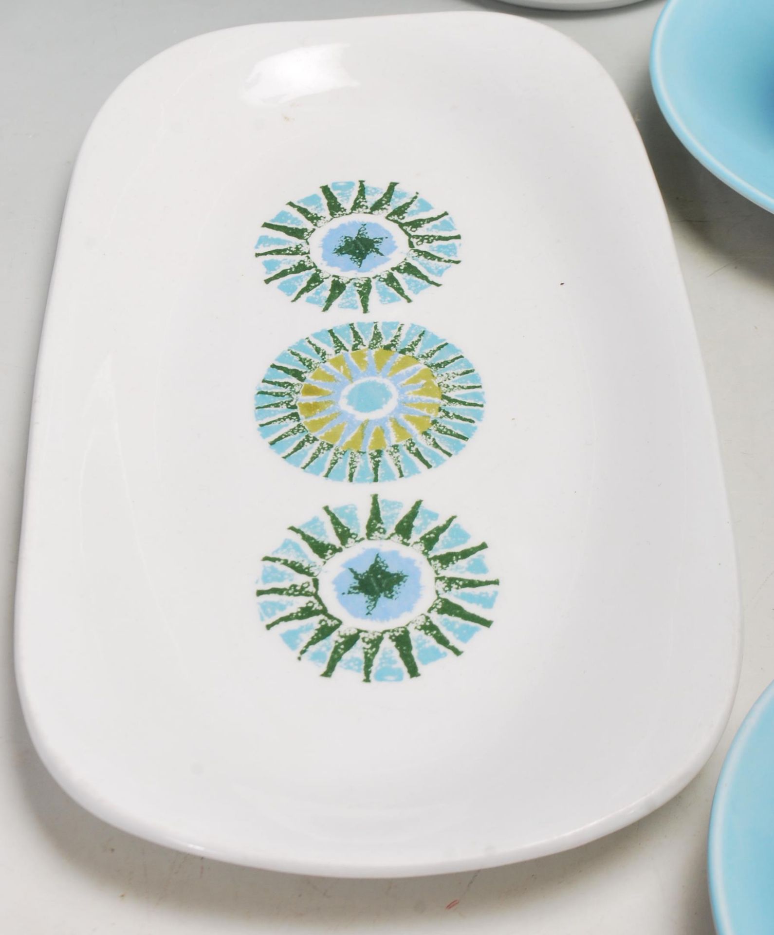 RETRO VINTAGE LATE 20TH CENTURY DINNER SERVICE BY MIDWINTER AND JG MEAKIN STUDIO. - Image 9 of 14