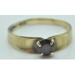 9CT GOLD GARNET SOLITAIRE RING