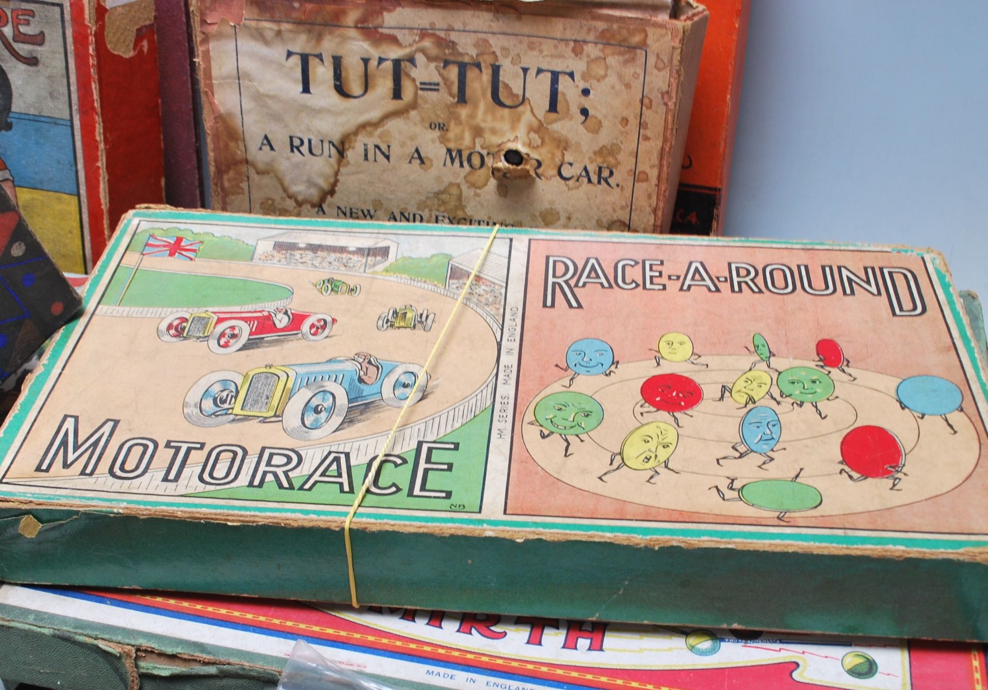 COLLECTION OF ANTIQUE PARLOUR / BOARD GAMES - Image 10 of 12