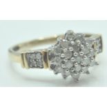 9CT GOLD LADIES RING WITH CENTRAL DIAMOND CLUSTER