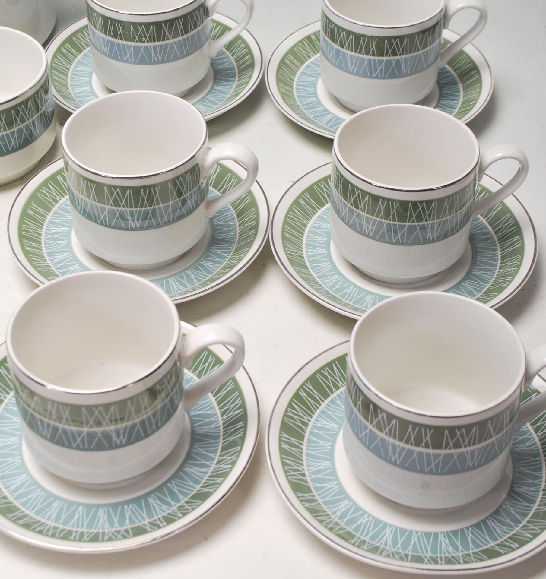 RETRO VINTAGE LATE 20TH CENTURY DINNER SERVICE BY MIDWINTER AND JG MEAKIN STUDIO. - Image 2 of 14