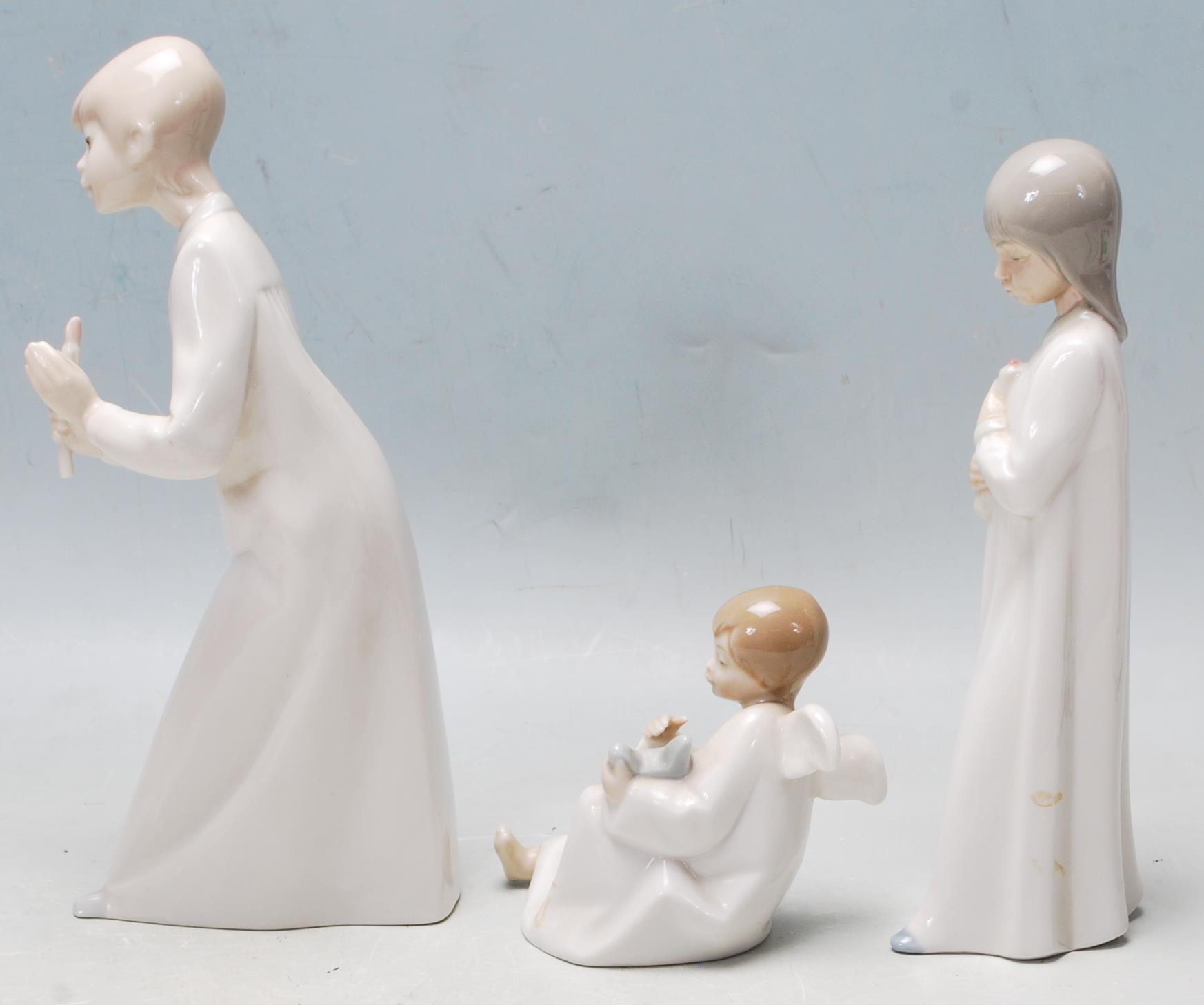 THREE VINTAGE 20TH CENTURY PORCELAIN CERAMIC SPANISH FIGURINES - Image 5 of 6