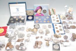COLLECTION OF MIXED GREAT BRITISH AND WORLD COINS