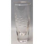 20TH CENTURY GLASS VASE IN THE MANNER OF KOSTA BODA, WITH TAPERED FORM AND ETCHED WHALE DESIGN.