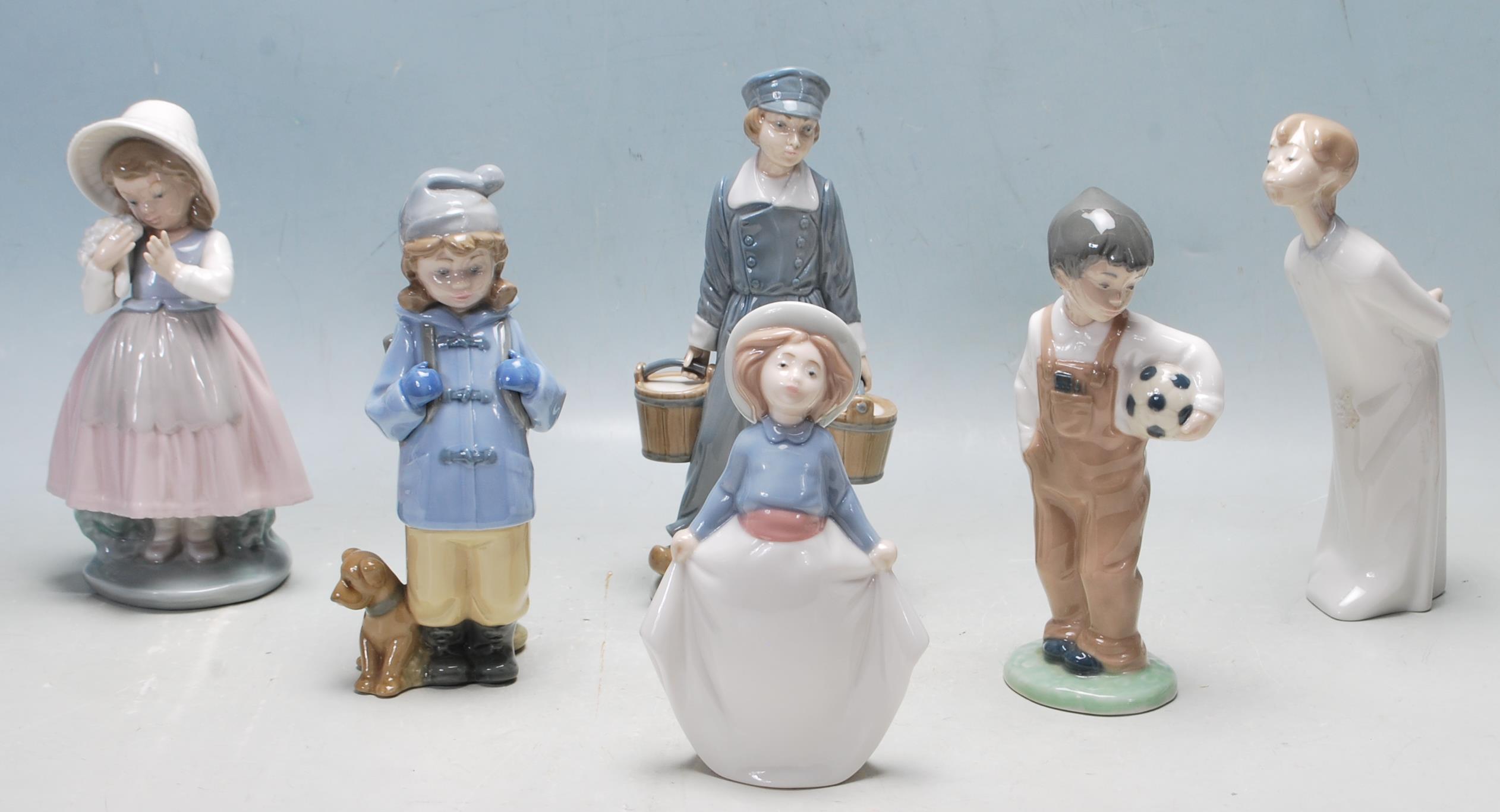 COLLECTION OF LATE 20TH CENTURY FIGURINES BY NAO / LLADRO